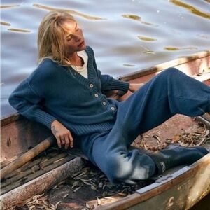 Hailee Cardi Set balsam